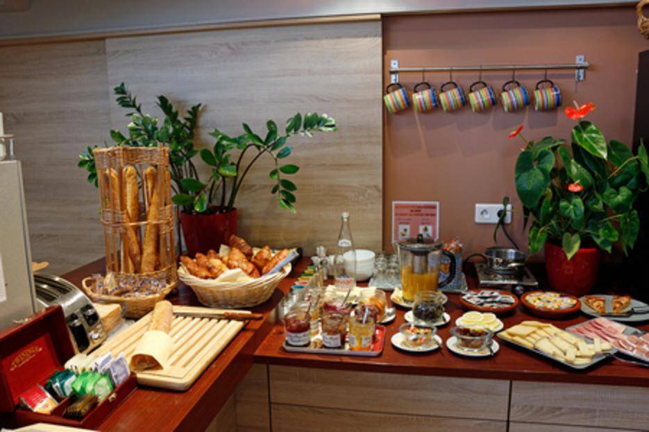 Buffet Petit déjeuner hôtel Alizé Buffet Petit déjeuner hôtel Alizé
